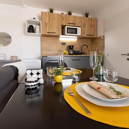 Lia Apartment