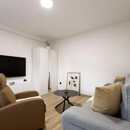 Lia * ليوبليانا