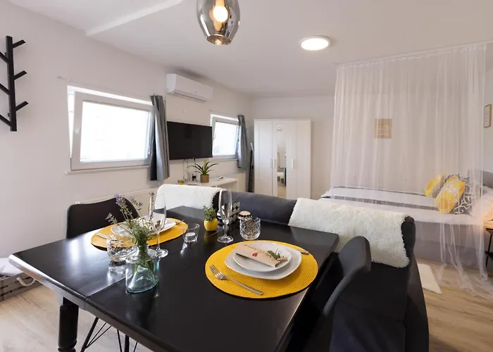 Lia * ليوبليانا